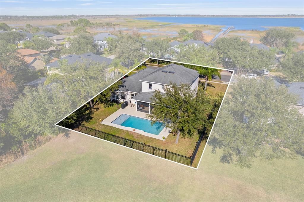 En Venta: $775,000 (5 camas, 3 baños, 3138 Pies cuadrados)