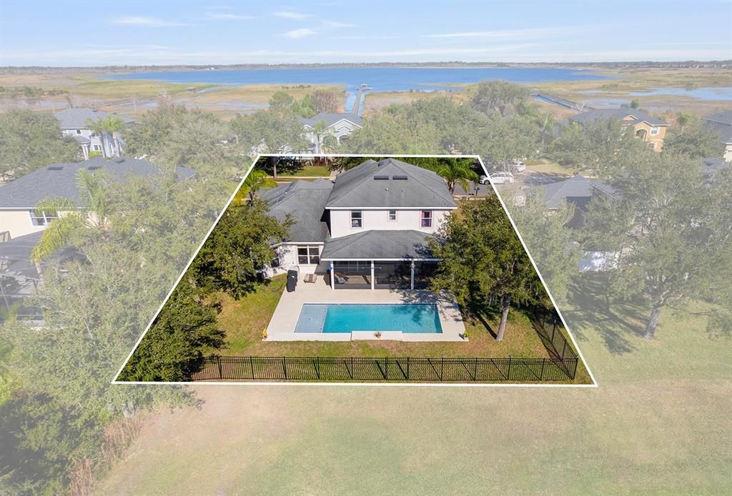 En Venta: $775,000 (5 camas, 3 baños, 3138 Pies cuadrados)