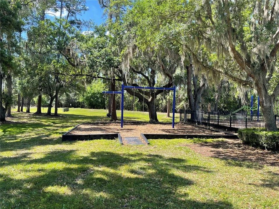 En Venta: $775,000 (5 camas, 3 baños, 3138 Pies cuadrados)