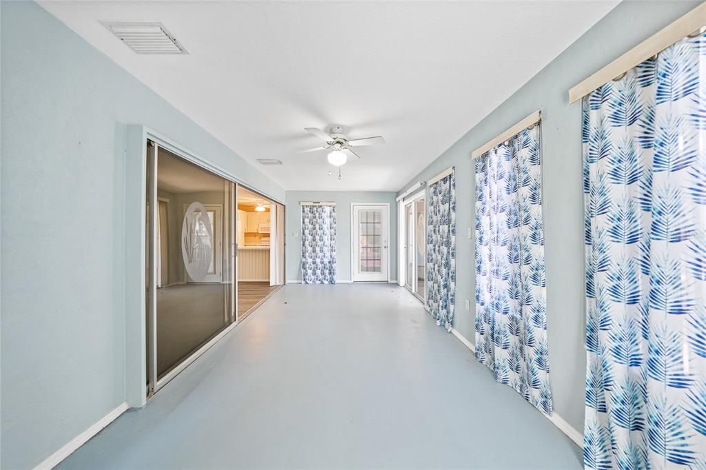 На продажу: $289,900 (3 спален, 2 ванн, 1603 Квадратных фут)