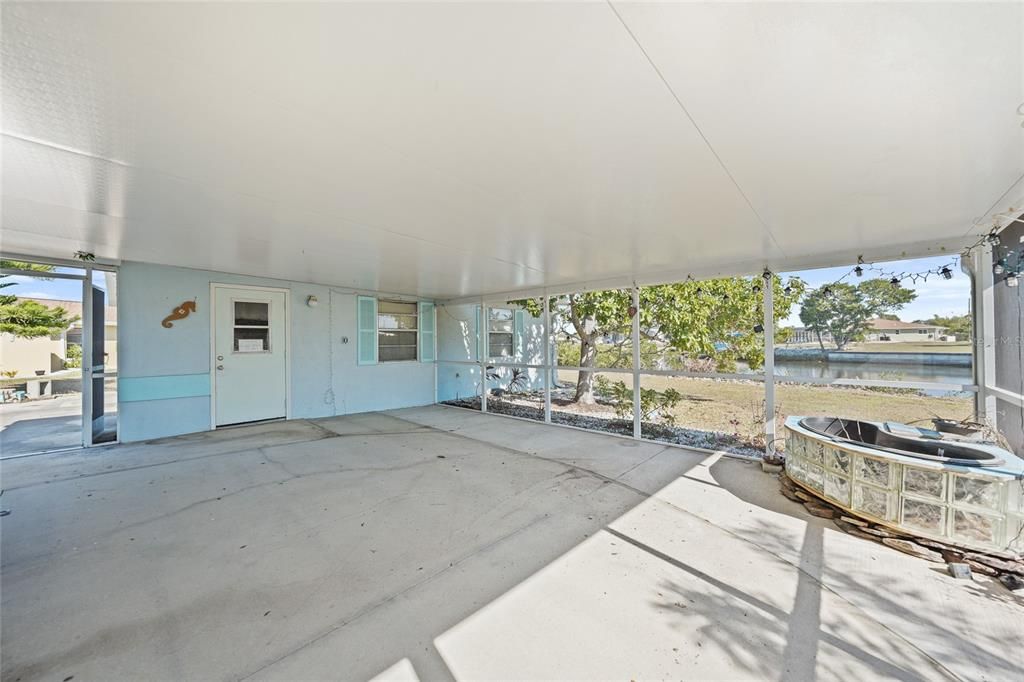 На продажу: $289,900 (3 спален, 2 ванн, 1603 Квадратных фут)