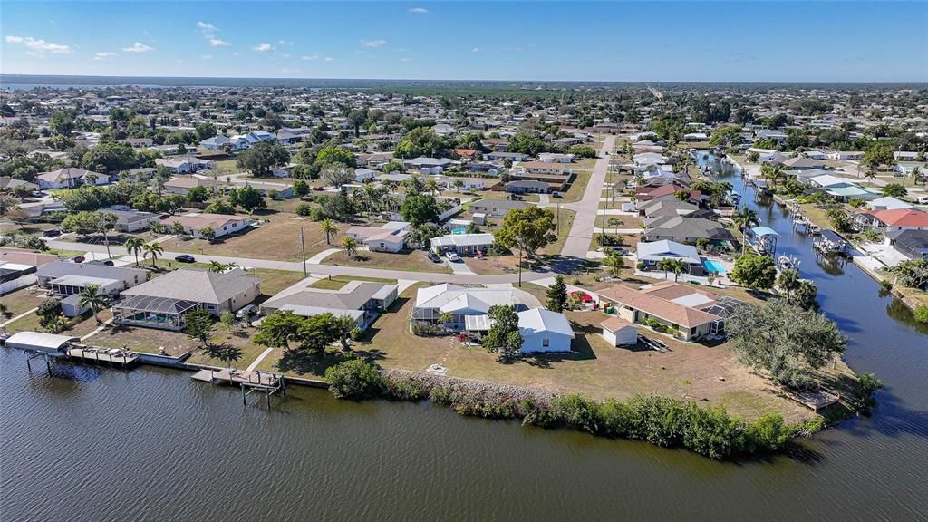 На продажу: $289,900 (3 спален, 2 ванн, 1603 Квадратных фут)