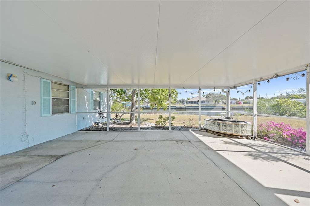 На продажу: $289,900 (3 спален, 2 ванн, 1603 Квадратных фут)