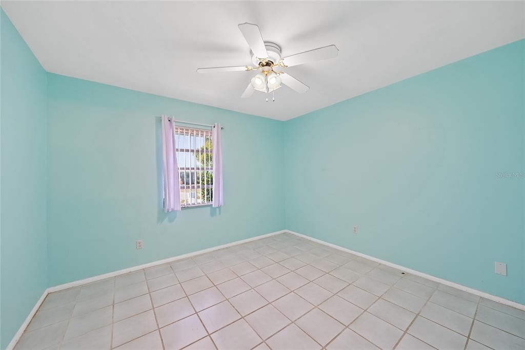 На продажу: $289,900 (3 спален, 2 ванн, 1603 Квадратных фут)