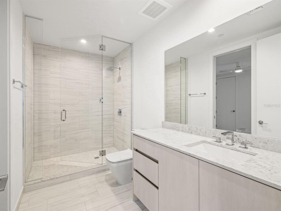 For Rent: $6,995 (3 beds, 3 baths, 1806 Square Feet)