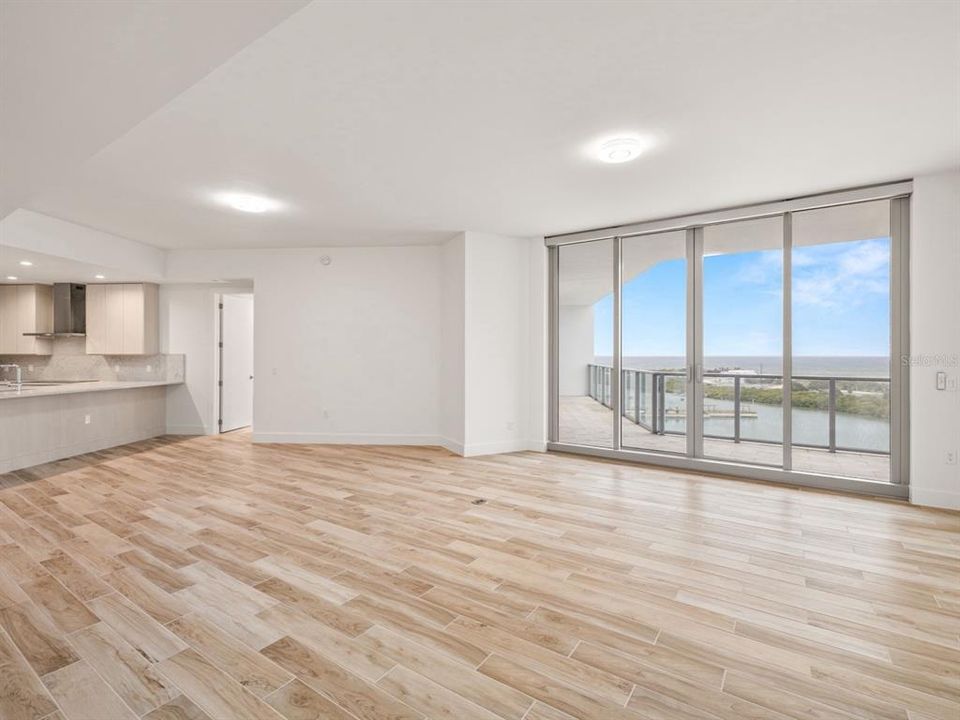 For Rent: $6,995 (3 beds, 3 baths, 1806 Square Feet)