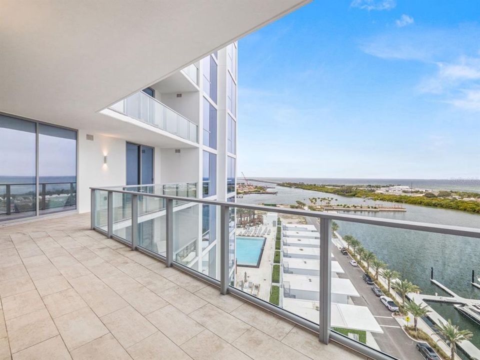 For Rent: $6,995 (3 beds, 3 baths, 1806 Square Feet)