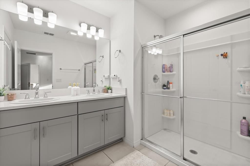 En Renta: $2,600 (4 camas, 3 baños, 2091 Pies cuadrados)