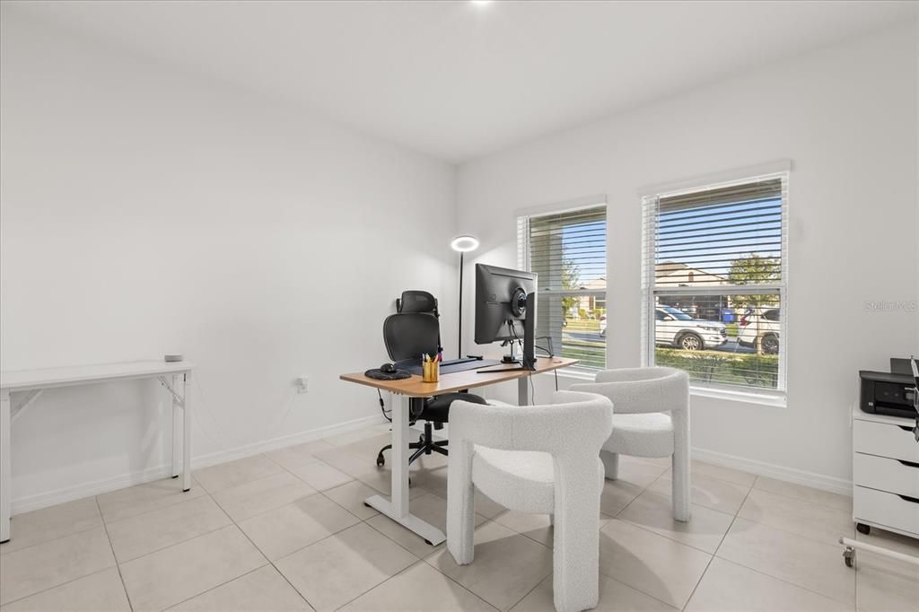 En Renta: $2,600 (4 camas, 3 baños, 2091 Pies cuadrados)