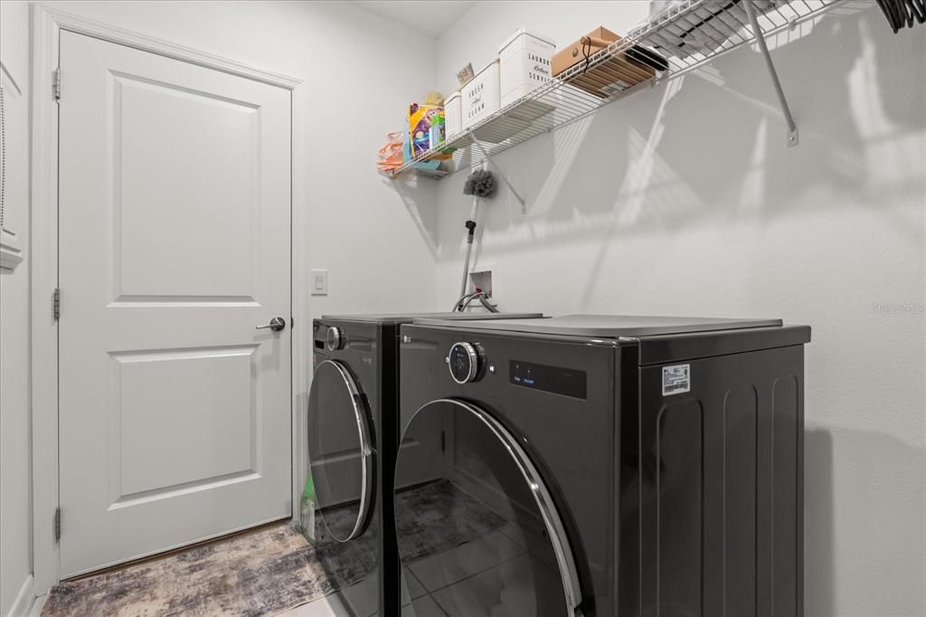 En Renta: $2,600 (4 camas, 3 baños, 2091 Pies cuadrados)