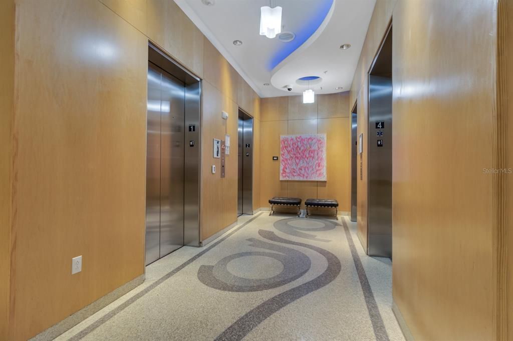 En Renta: $7,500 (3 camas, 3 baños, 2156 Pies cuadrados)