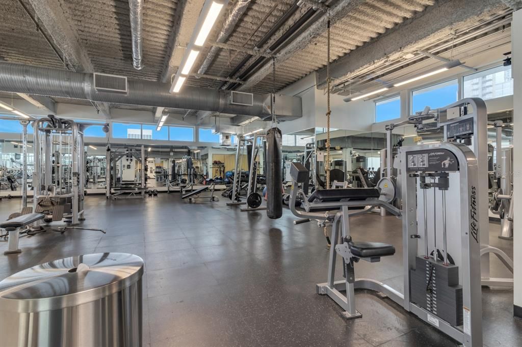 En Renta: $7,500 (3 camas, 3 baños, 2156 Pies cuadrados)