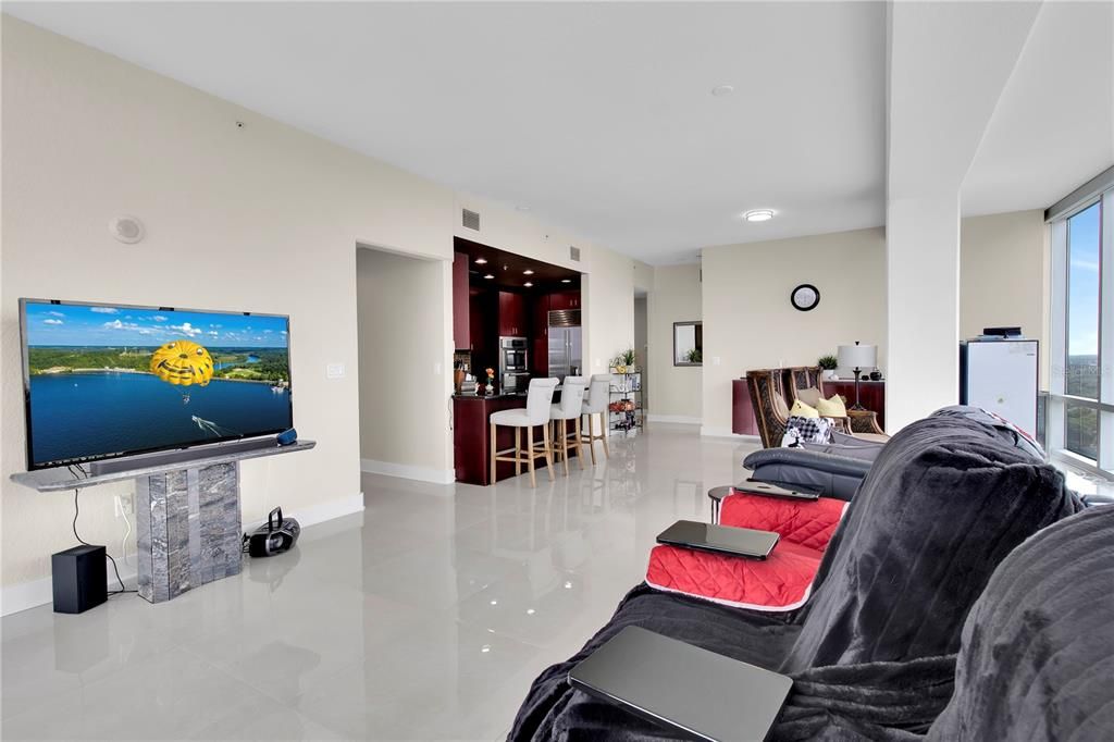 En Renta: $7,500 (3 camas, 3 baños, 2156 Pies cuadrados)