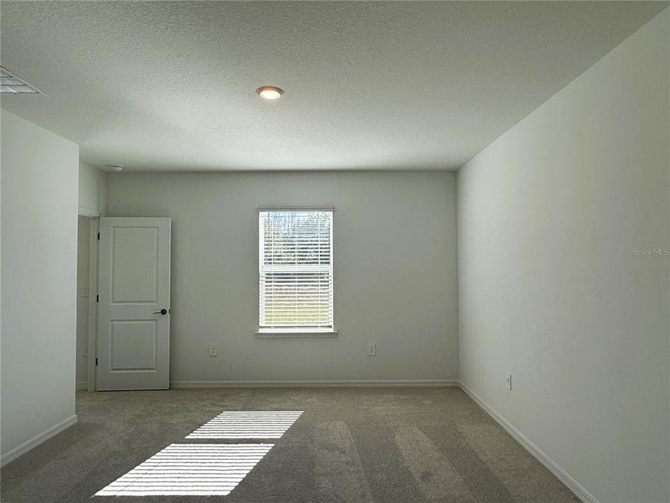 В аренду: $2,900 (5 спален, 2 ванн, 2389 Квадратных фут)