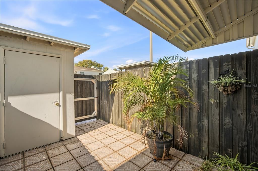 For Rent: $1,995 (2 beds, 1 baths, 1044 Square Feet)