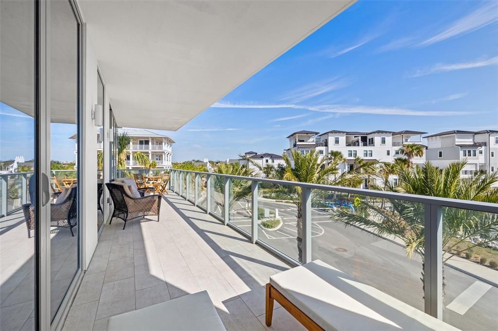 На продажу: $1,350,000 (3 спален, 3 ванн, 2098 Квадратных фут)