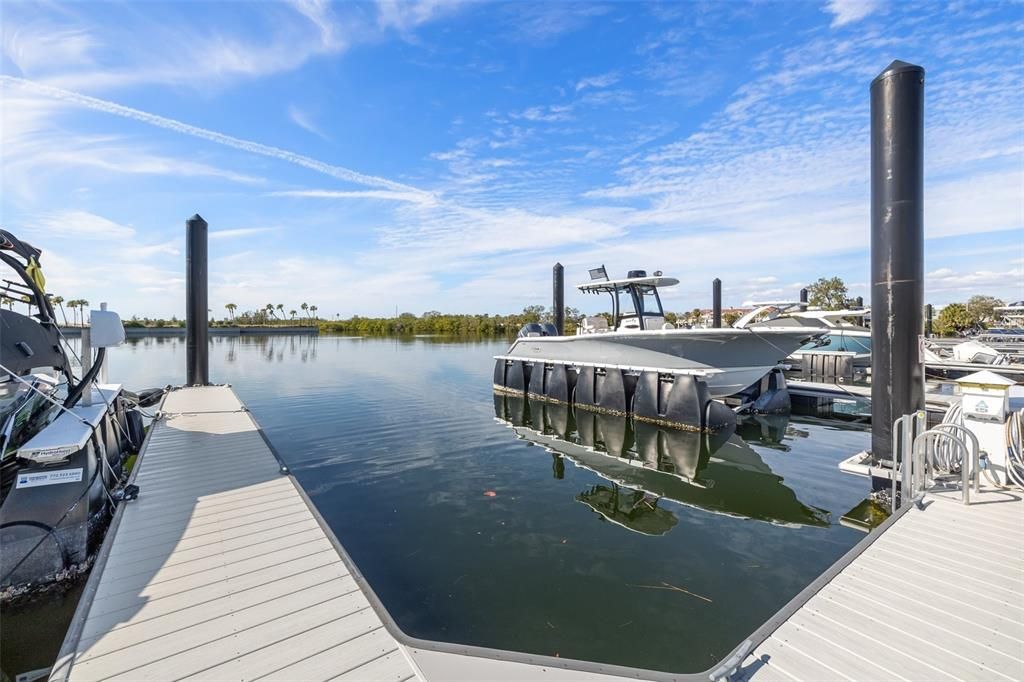 На продажу: $1,350,000 (3 спален, 3 ванн, 2098 Квадратных фут)