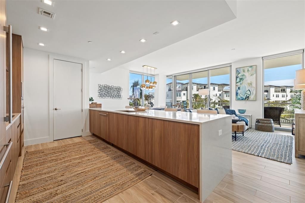 На продажу: $1,350,000 (3 спален, 3 ванн, 2098 Квадратных фут)