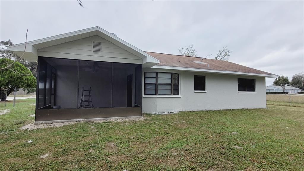 For Rent: $1,695 (2 beds, 2 baths, 1123 Square Feet)