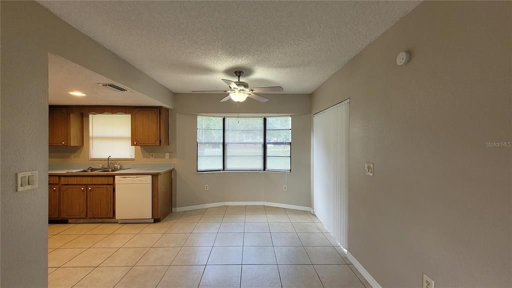 For Rent: $1,695 (2 beds, 2 baths, 1123 Square Feet)