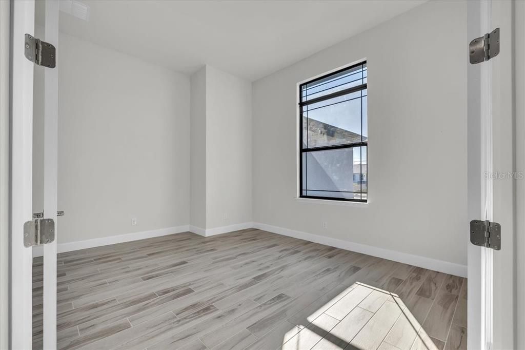 For Sale: $484,900 (3 beds, 2 baths, 2089 Square Feet)