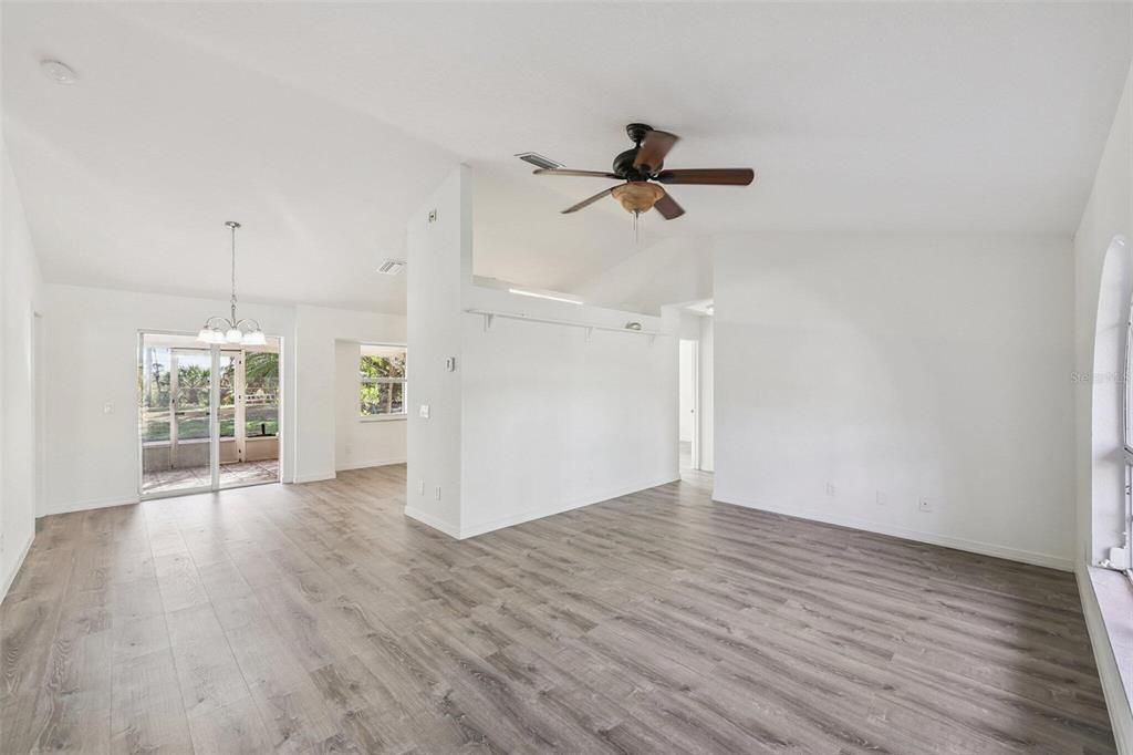 En Venta: $269,000 (3 camas, 2 baños, 1165 Pies cuadrados)