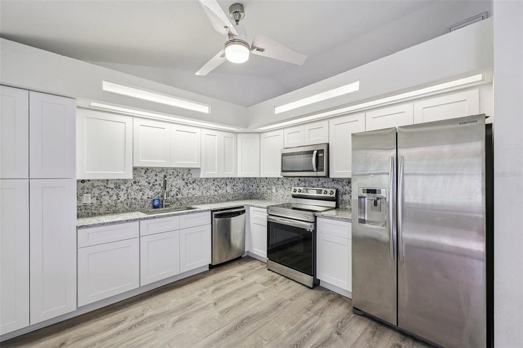 En Venta: $269,000 (3 camas, 2 baños, 1165 Pies cuadrados)