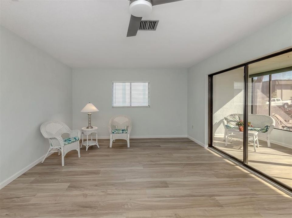 En Venta: $239,000 (2 camas, 2 baños, 1222 Pies cuadrados)