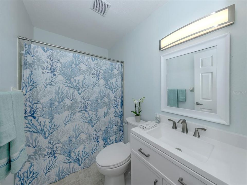 En Venta: $239,000 (2 camas, 2 baños, 1222 Pies cuadrados)