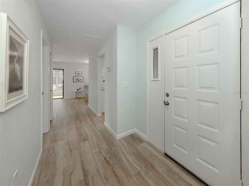 En Venta: $239,000 (2 camas, 2 baños, 1222 Pies cuadrados)