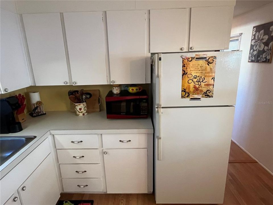 待售: $80,000 (2 贝兹, 1 浴室, 672 平方英尺)