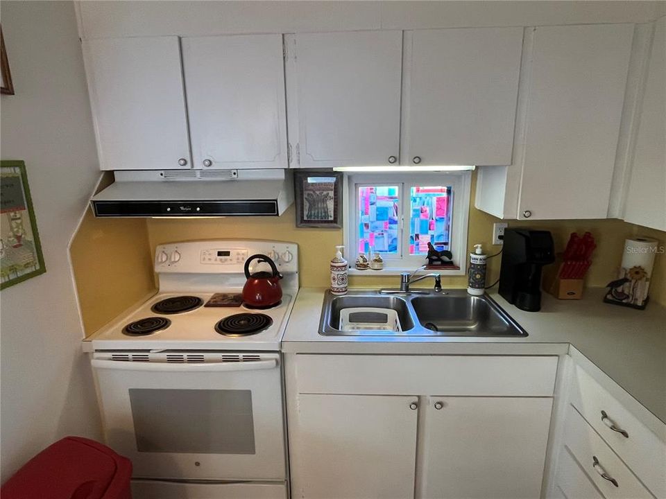 待售: $80,000 (2 贝兹, 1 浴室, 672 平方英尺)