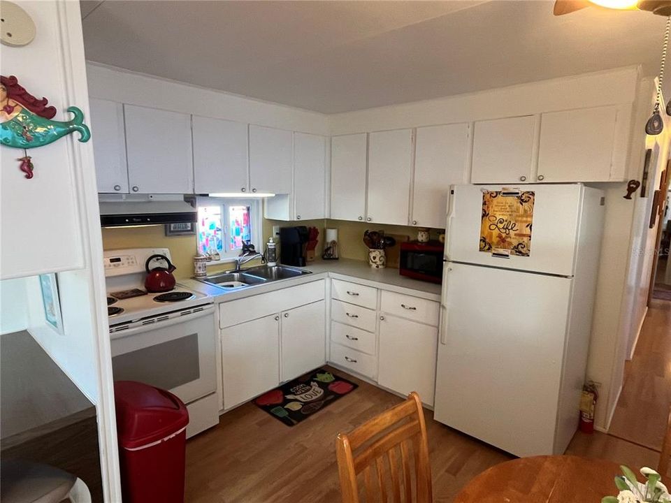 待售: $80,000 (2 贝兹, 1 浴室, 672 平方英尺)