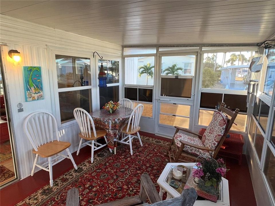 待售: $80,000 (2 贝兹, 1 浴室, 672 平方英尺)