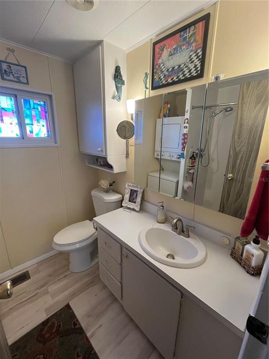 待售: $80,000 (2 贝兹, 1 浴室, 672 平方英尺)