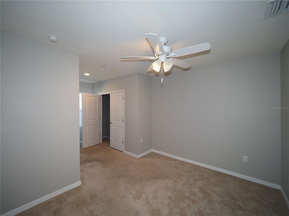 В аренду: $2,300 (3 спален, 2 ванн, 1673 Квадратных фут)