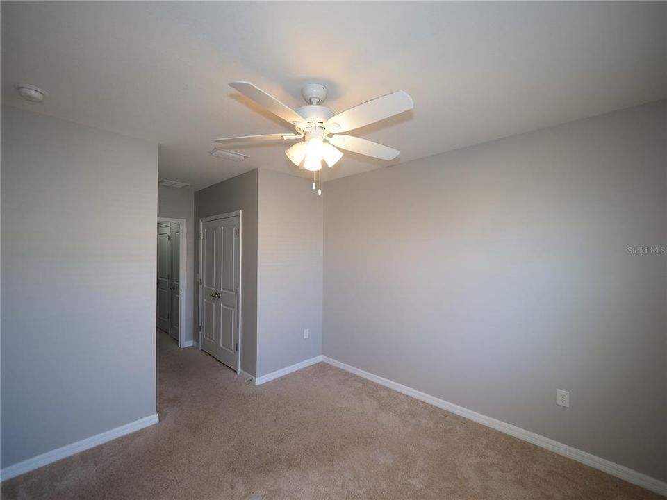 В аренду: $2,300 (3 спален, 2 ванн, 1673 Квадратных фут)