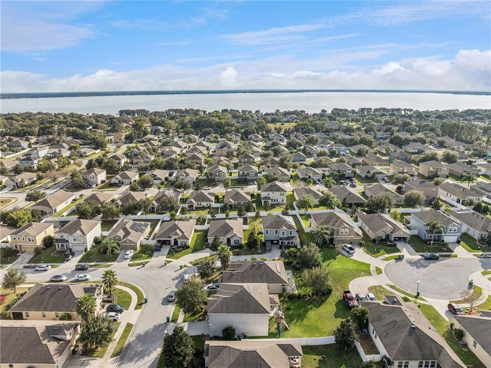 На продажу: $375,000 (5 спален, 3 ванн, 2604 Квадратных фут)