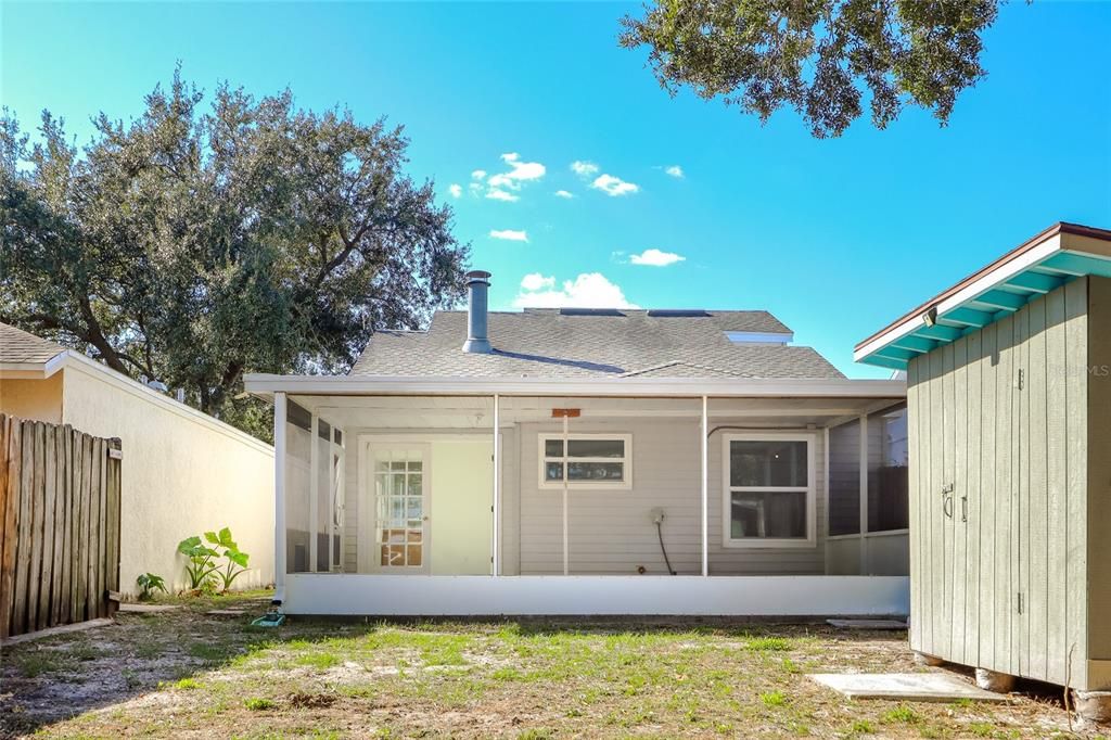 待售: $260,000 (2 贝兹, 2 浴室, 909 平方英尺)