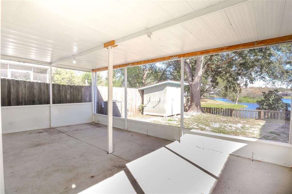 待售: $260,000 (2 贝兹, 2 浴室, 909 平方英尺)