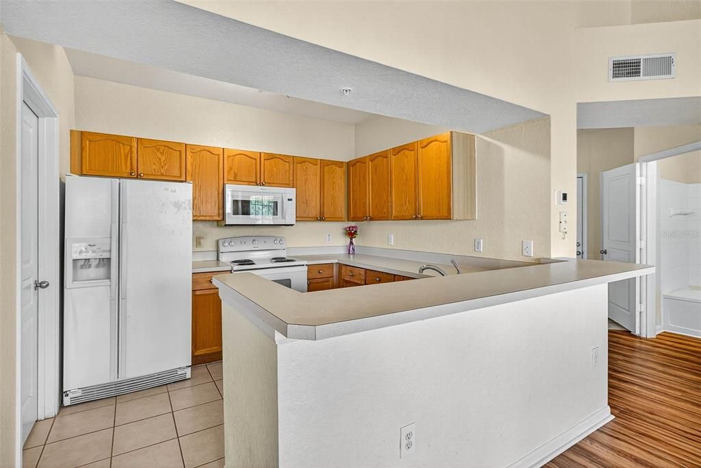 出租: $1,750 (2 贝兹, 2 浴室, 1089 平方英尺)