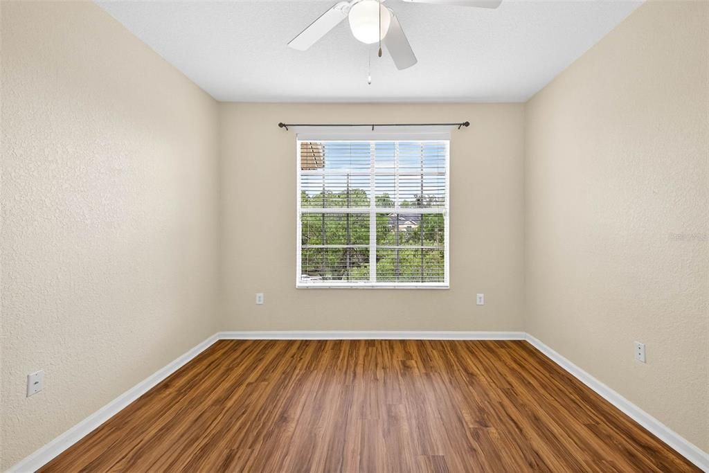 出租: $1,750 (2 贝兹, 2 浴室, 1089 平方英尺)