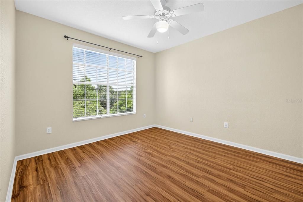 出租: $1,750 (2 贝兹, 2 浴室, 1089 平方英尺)