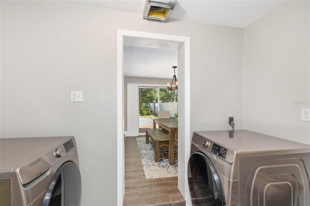 待售: $560,000 (3 贝兹, 3 浴室, 1466 平方英尺)