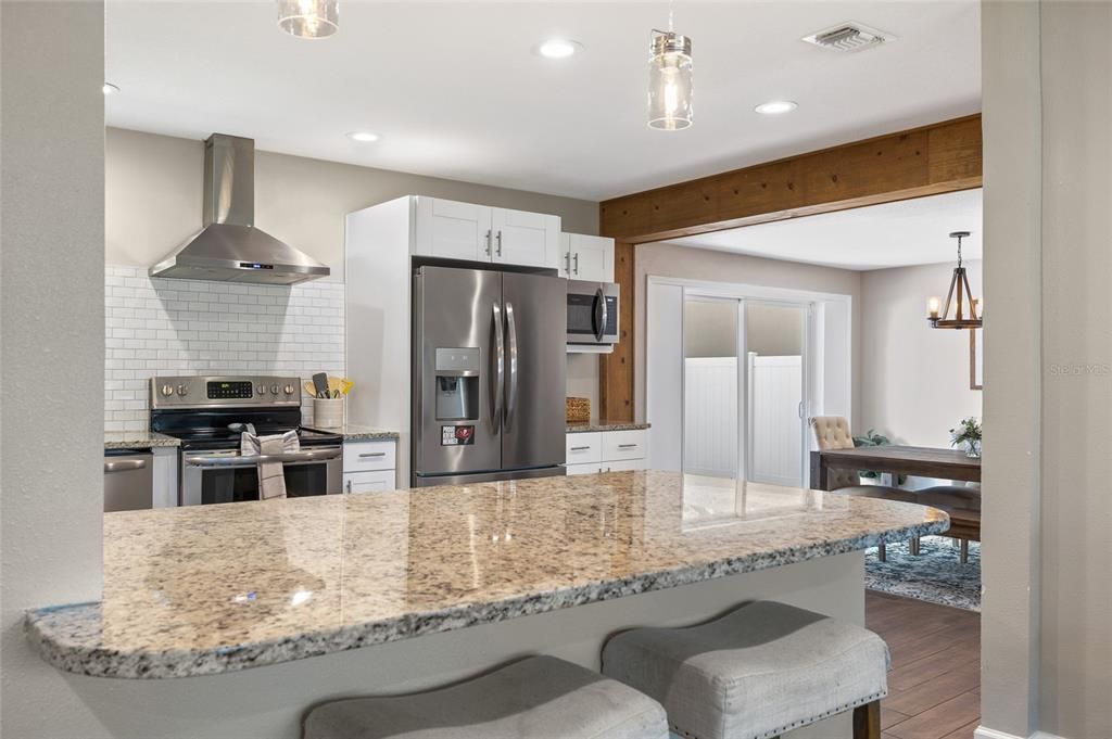 待售: $560,000 (3 贝兹, 3 浴室, 1466 平方英尺)