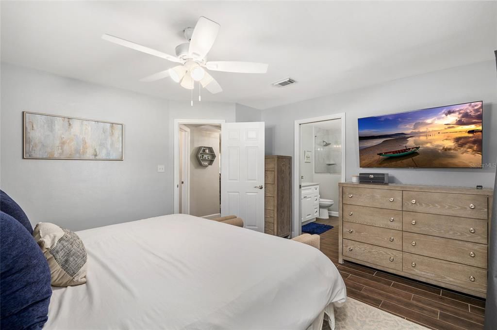 待售: $560,000 (3 贝兹, 3 浴室, 1466 平方英尺)