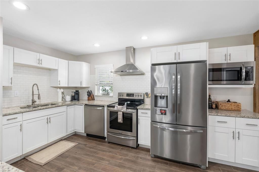 待售: $560,000 (3 贝兹, 3 浴室, 1466 平方英尺)