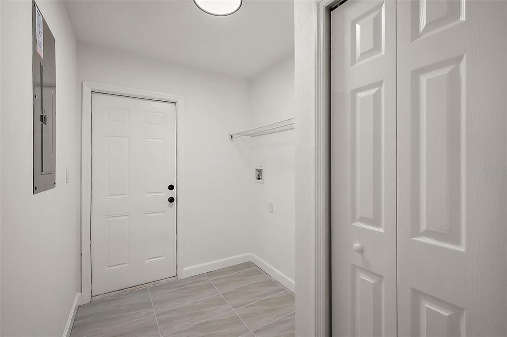 На продажу: $249,000 (3 спален, 2 ванн, 1439 Квадратных фут)