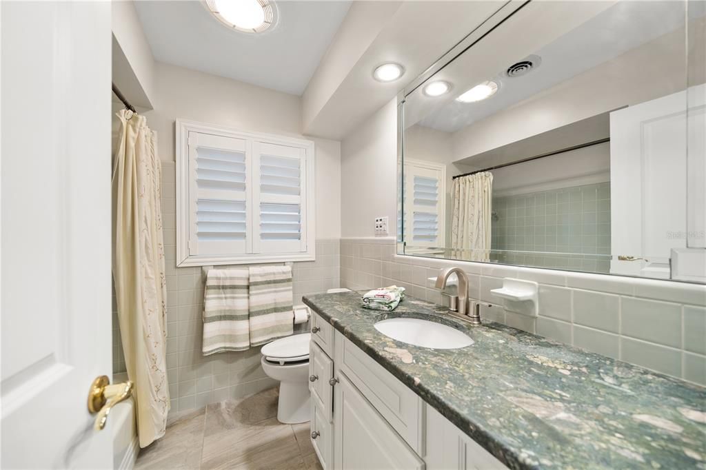 En Venta: $1,700,000 (4 camas, 2 baños, 2510 Pies cuadrados)