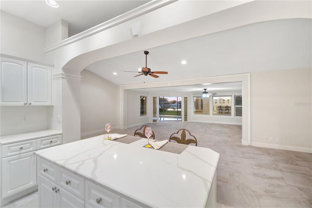 En Venta: $1,700,000 (4 camas, 2 baños, 2510 Pies cuadrados)